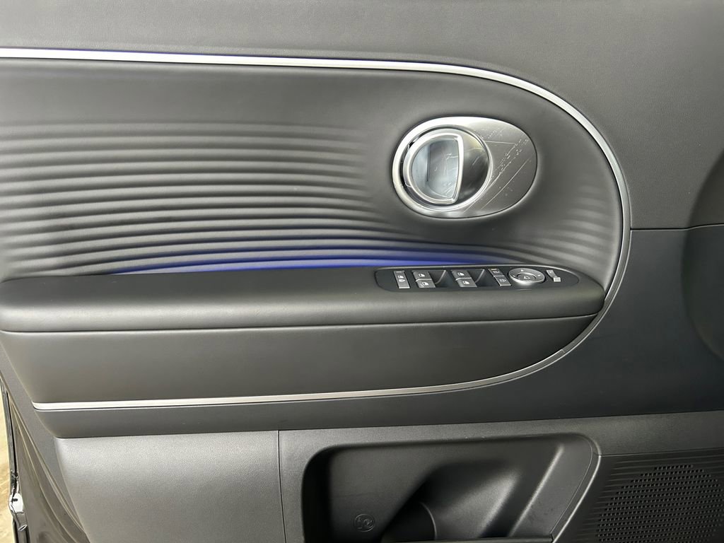 Certified 2026 Hyundai Ioniq 9 SEL image 22