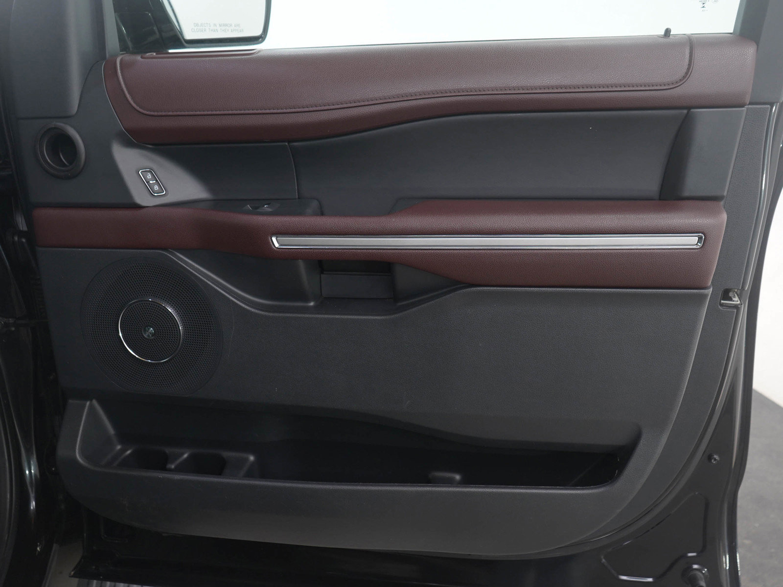 Used 2023 Ford Expedition Max Limited image 13