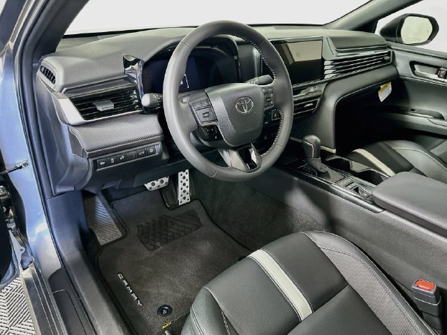 Used 2025 Toyota Camry SE FWD image 10