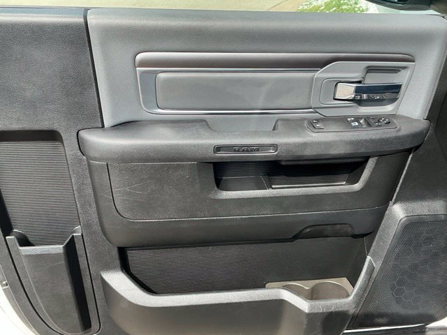 Used 2021 RAM 1500 Classic SLT AWD/4WD image 7