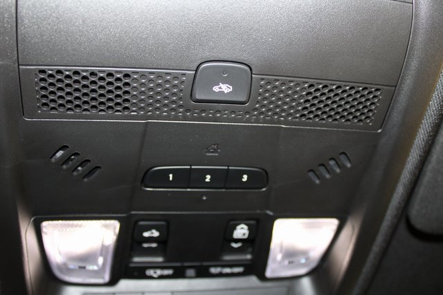 Certified 2025 Cadillac XT5 Sportv w/ Technology Package image 35