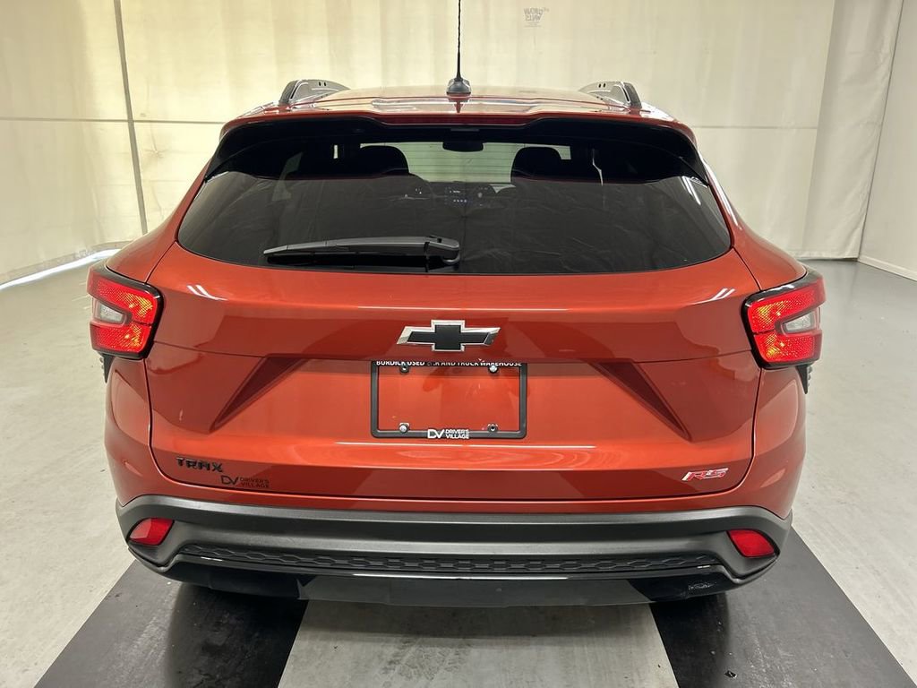 Used 2024 Chevrolet Trax RS w/ Driver Confidence Package FWD image 20