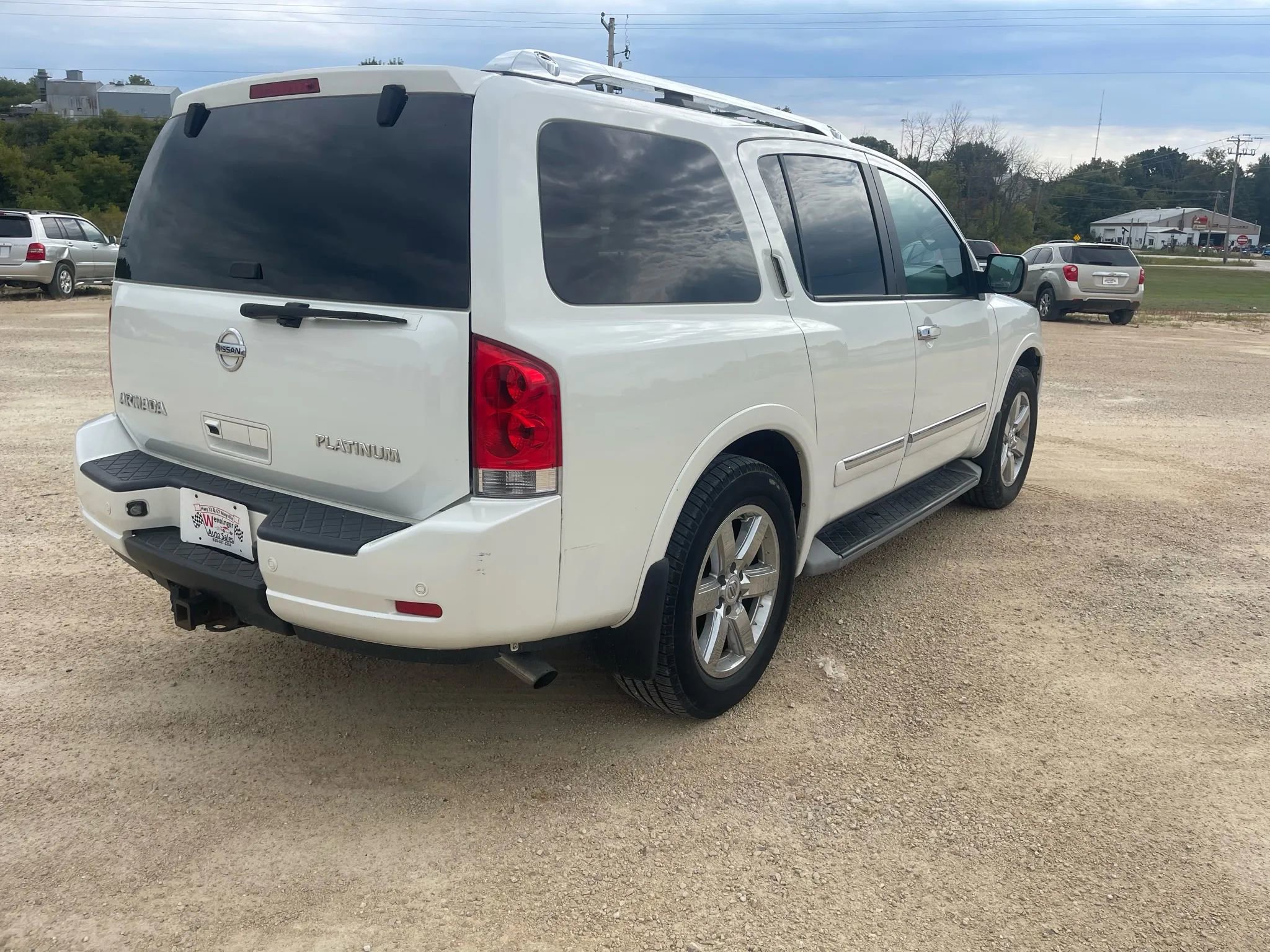 Used 2014 Nissan Armada Platinum image 4