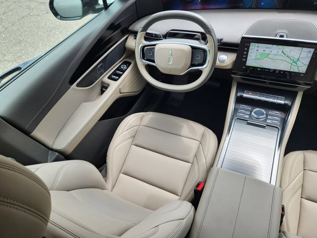 Certified 2025 Lincoln Nautilus Premier AWD/4WD image 12