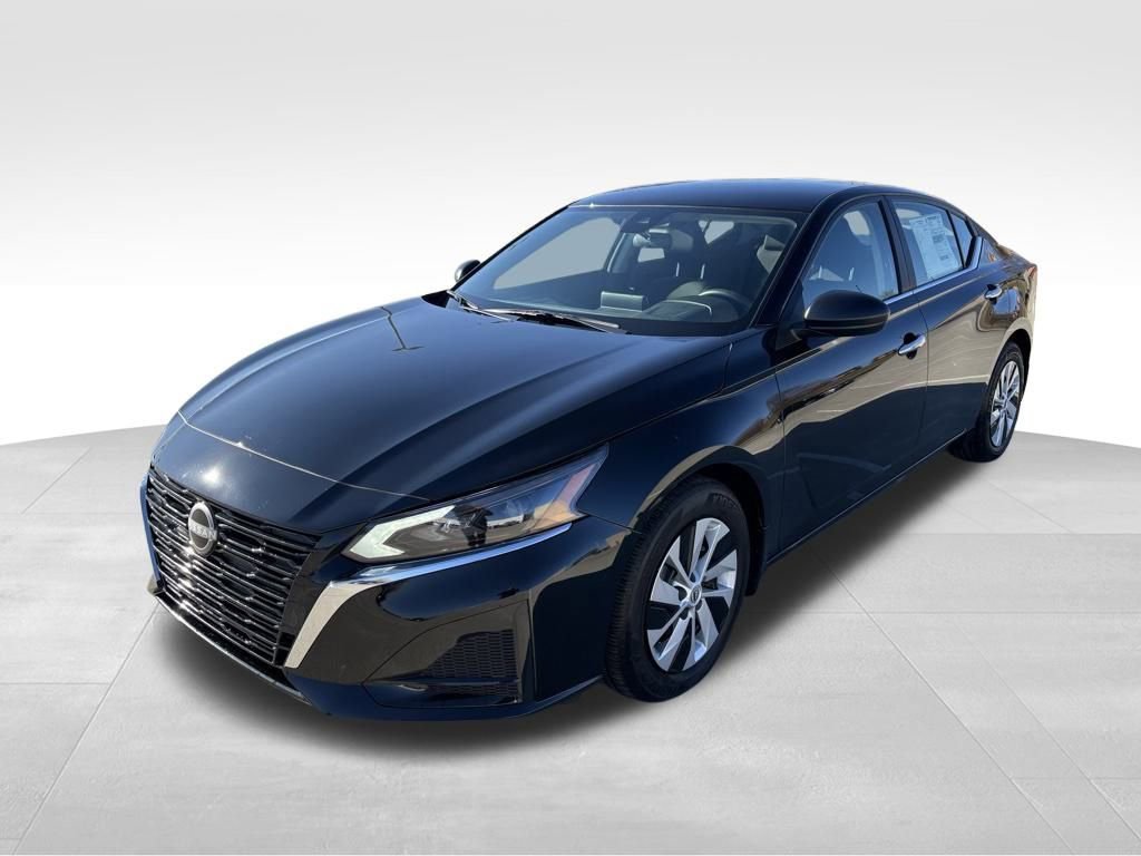 Used 2025 Nissan Altima 2.5 S image 4