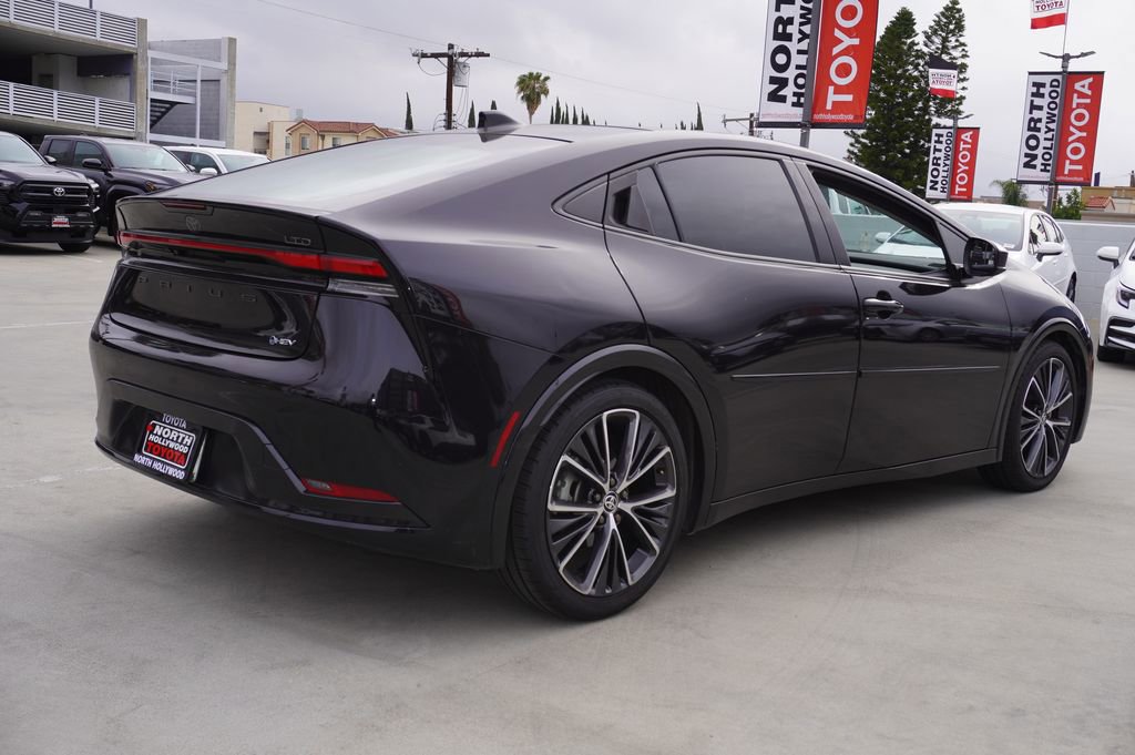 Used 2023 Toyota Prius Limited FWD image 7