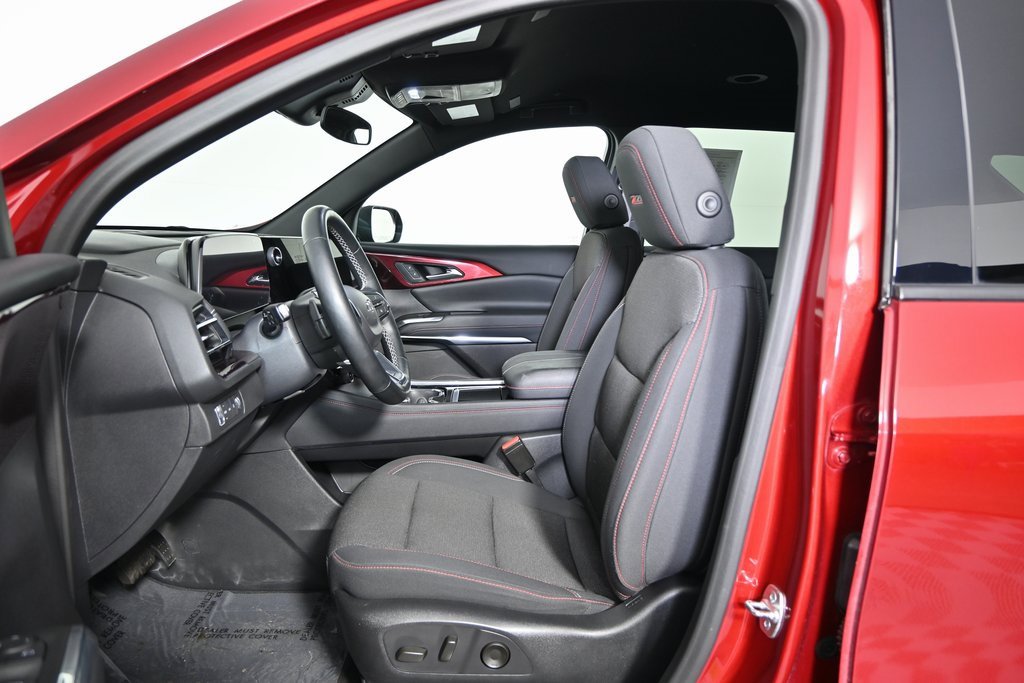 Used 2024 Chevrolet Traverse Z71 image 21