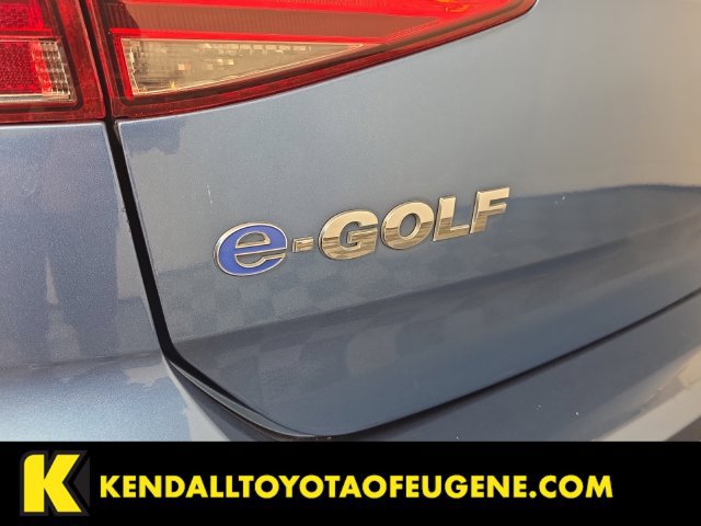 Used 2016 Volkswagen e-Golf SE w/ DC Fast Charging Package FWD image 11