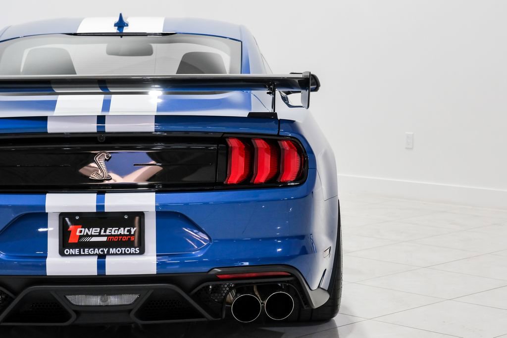 Used 2021 Ford Mustang Shelby GT500 w/ Carbon Fiber Track Pack RWD image 43
