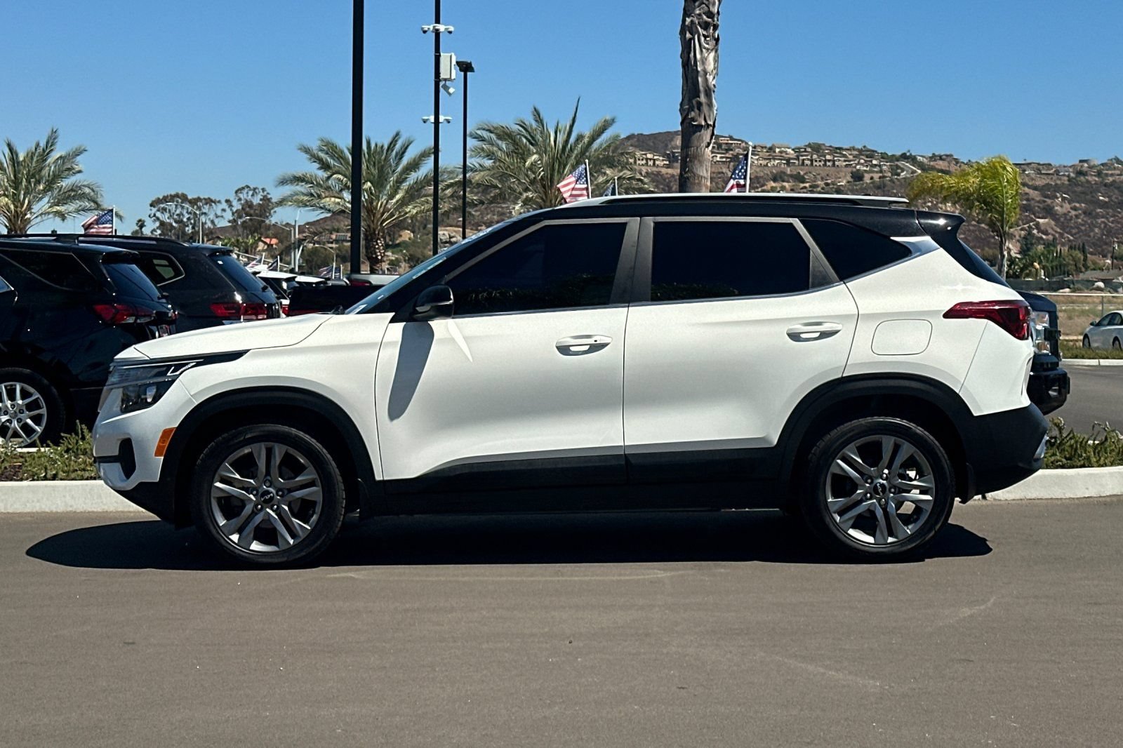Used 2023 Kia Seltos S FWD image 7