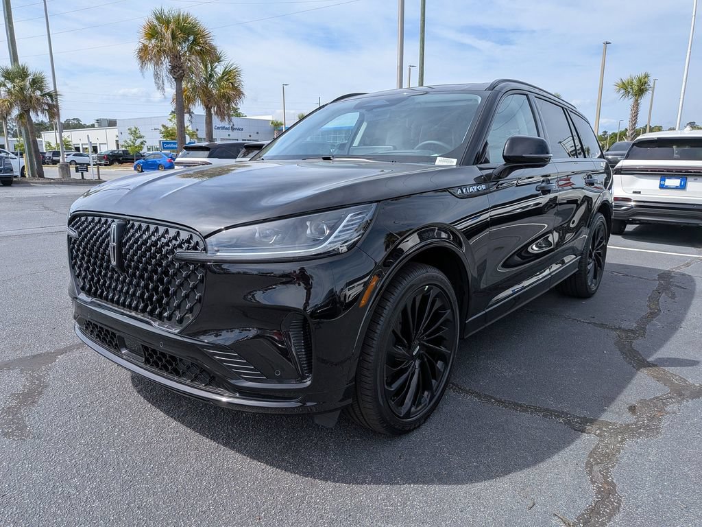 New 2026 Lincoln Aviator Reserve w/ Jet Appearance Package RWD image 8