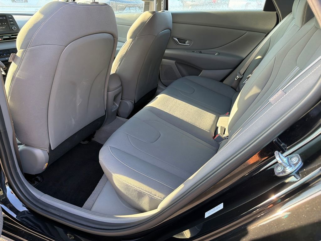 Used 2025 Hyundai Elantra Sport w/ Cargo Package image 20