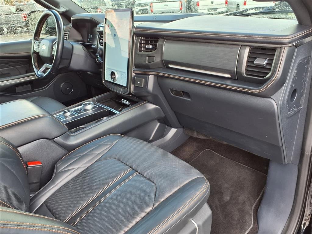 Used 2022 Ford Expedition Max Platinum image 11
