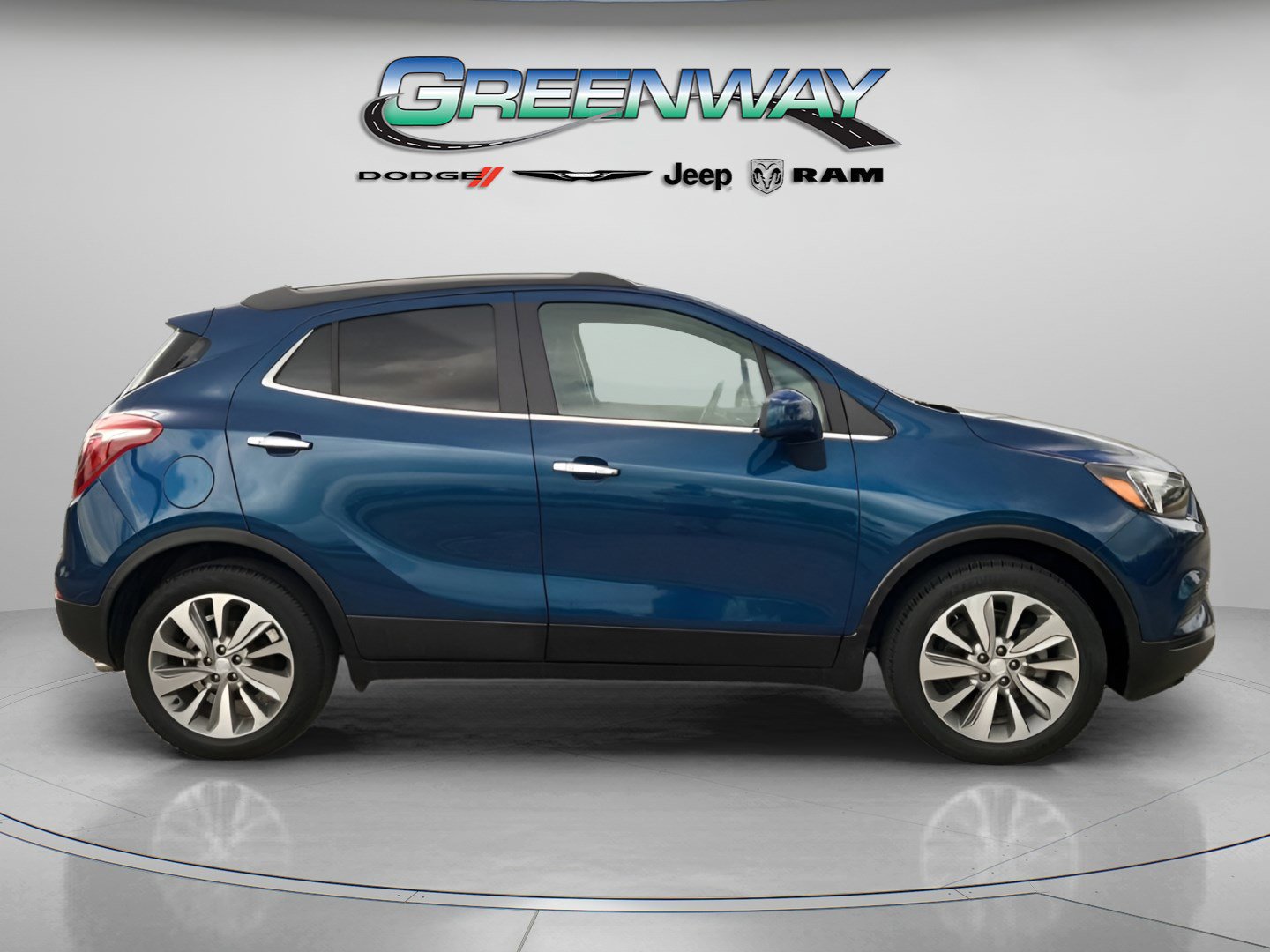Used 2020 Buick Encore Preferred w/ Safety Package image 5