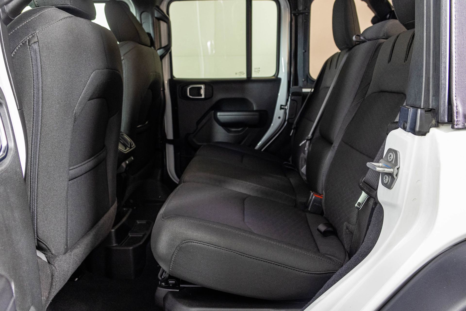 Used 2023 Jeep Wrangler Unlimited w/ Cold Weather Group image 37