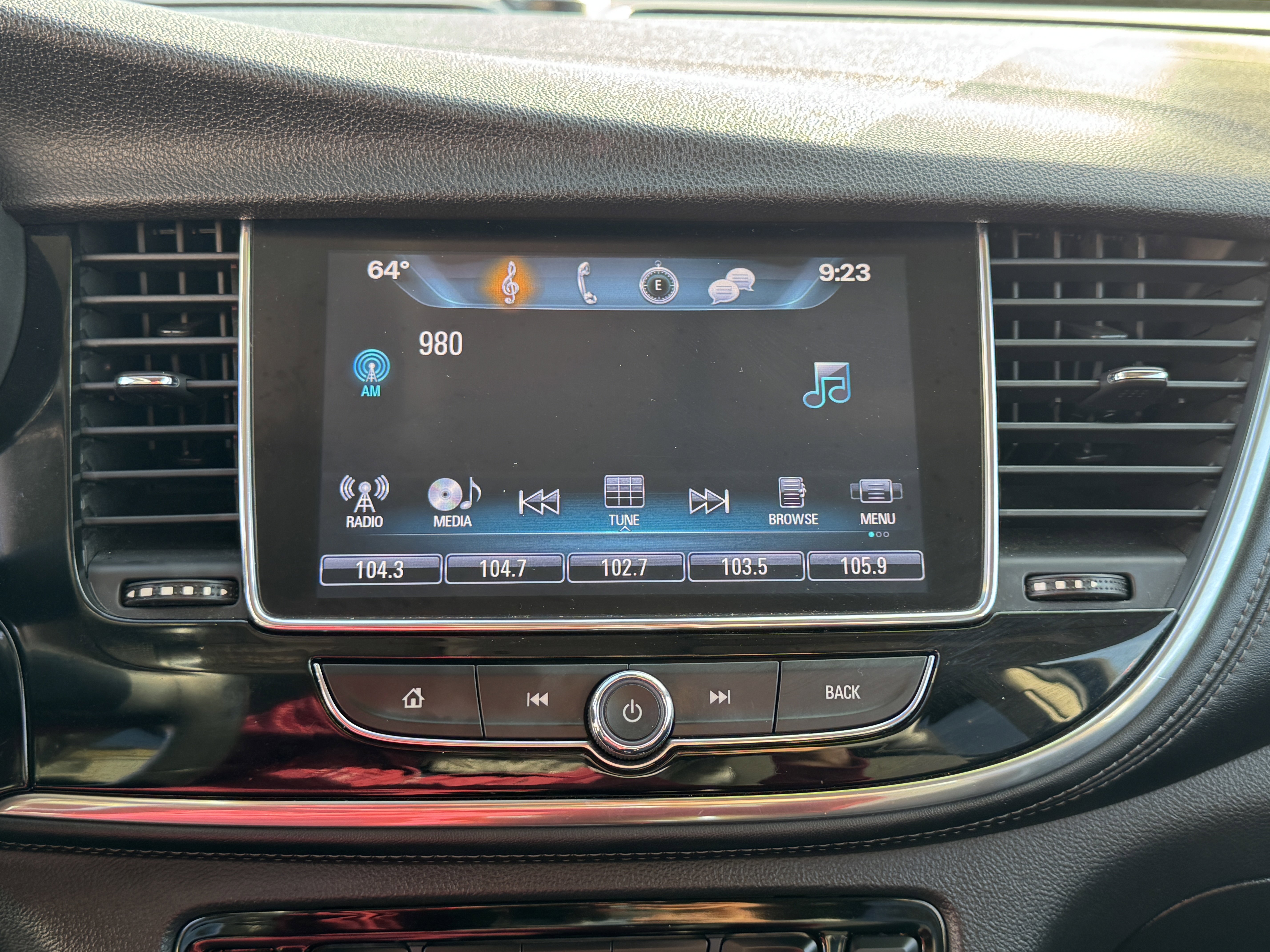 Used 2017 Buick Encore Preferred image 28