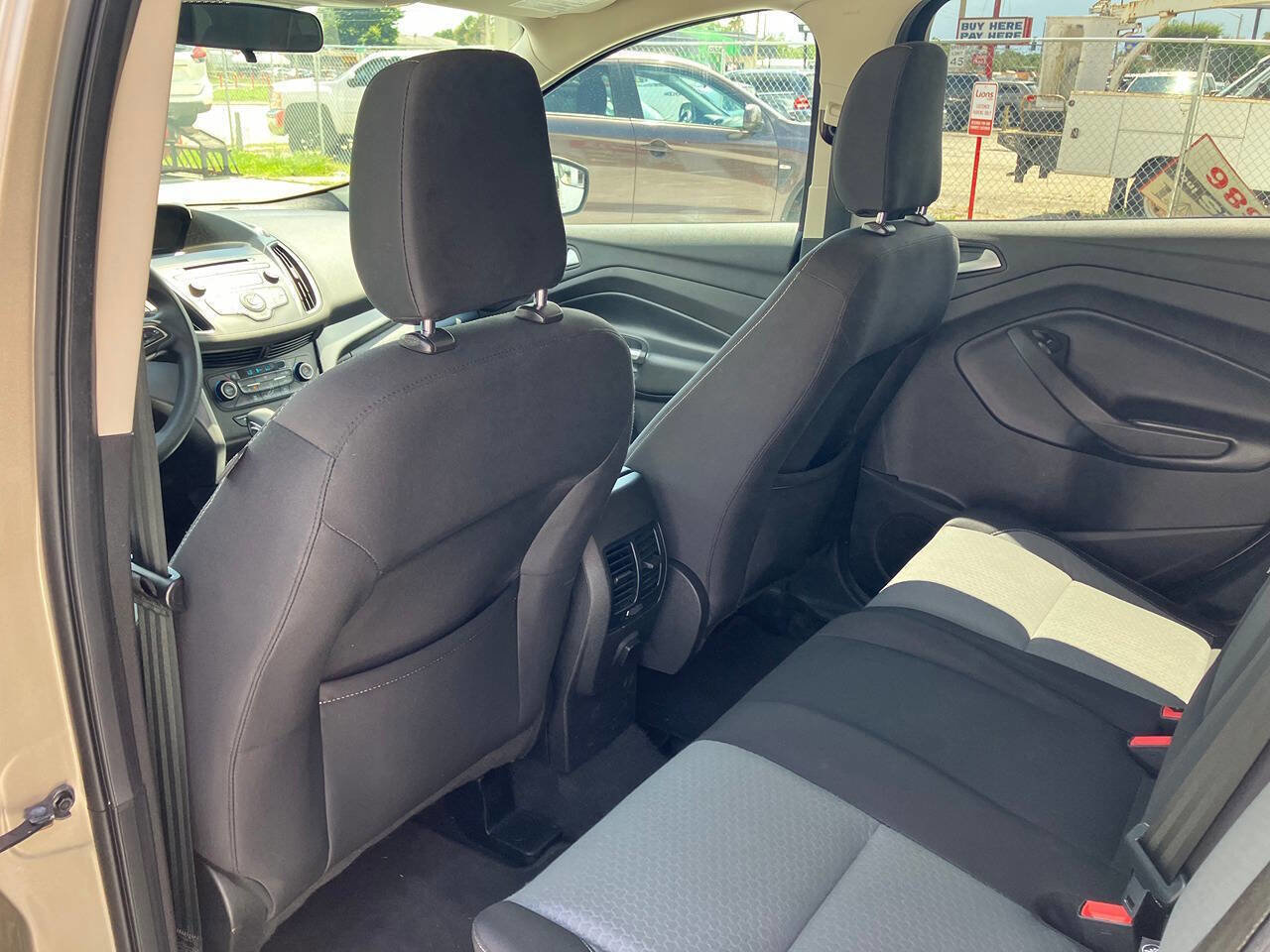 Used 2018 Ford Escape SE image 20