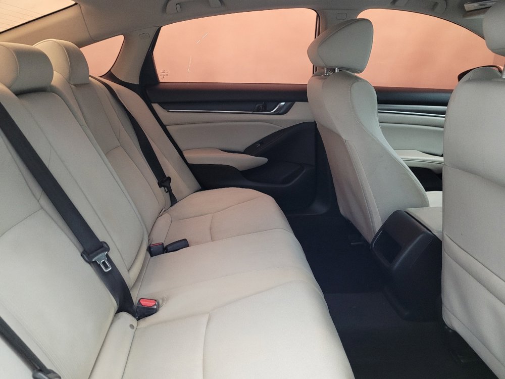 Used 2018 Honda Accord LX image 19