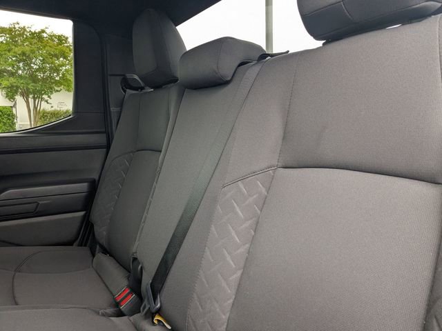 Certified 2025 Toyota Tacoma SR5 AWD/4WD image 27
