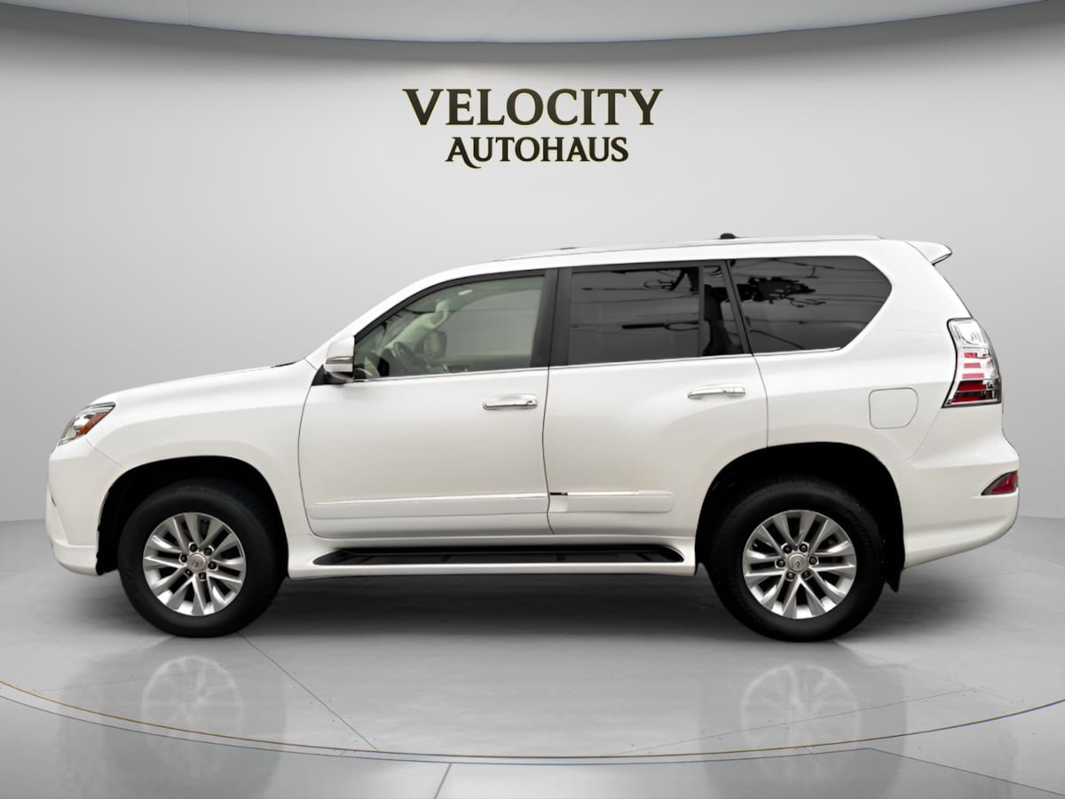 Used 2018 Lexus GX 460 Premium AWD/4WD image 3