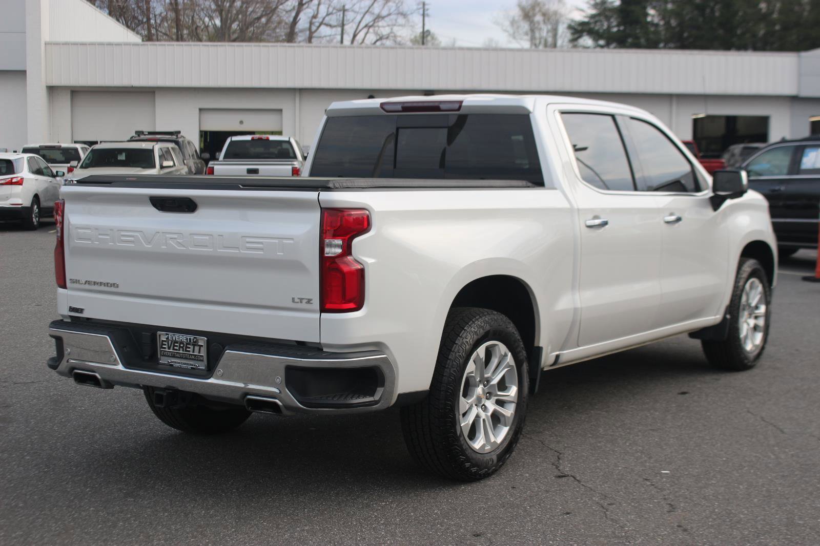 Used 2023 Chevrolet Silverado 1500 LTZ w/ LTZ Premium Package image 7
