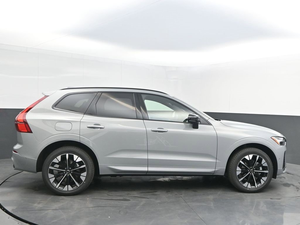 New 2026 Volvo XC60 B5 Plus w/ Protection Package Premier image 8
