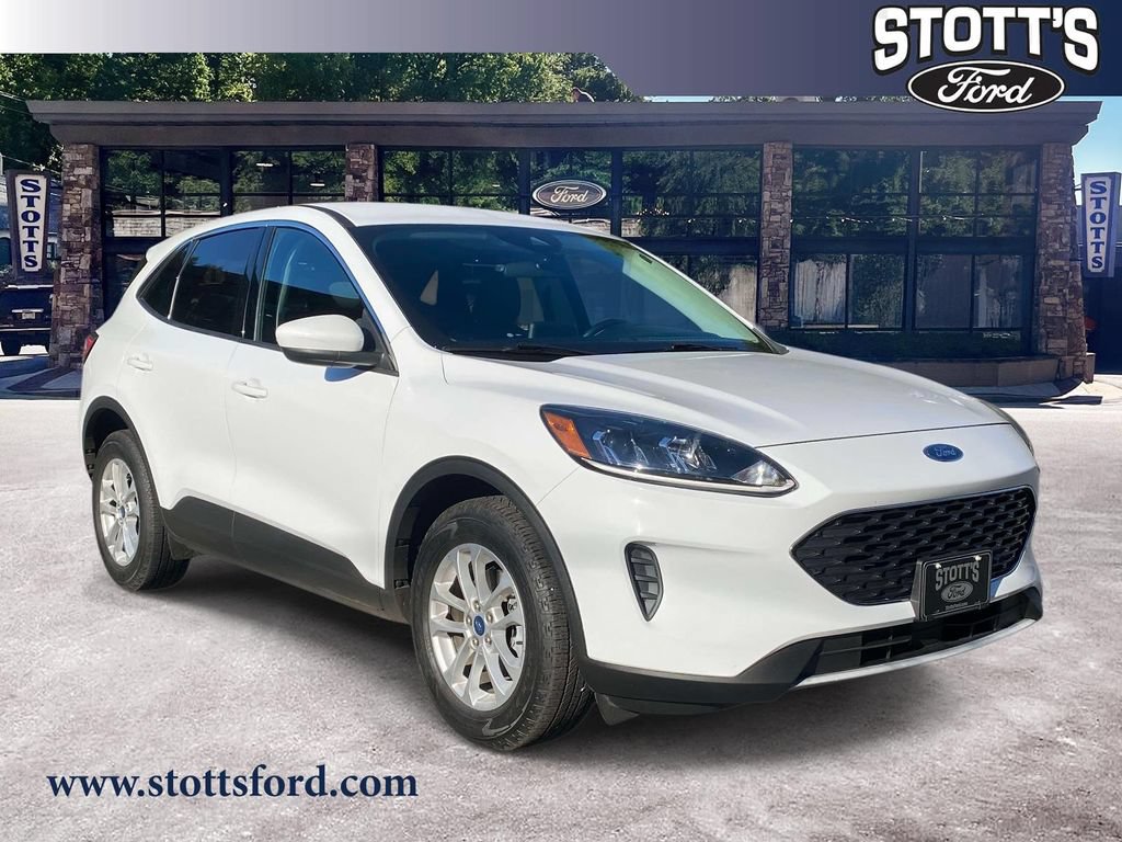 Used 2021 Ford Escape SE w/ Convenience Package AWD/4WD image 1