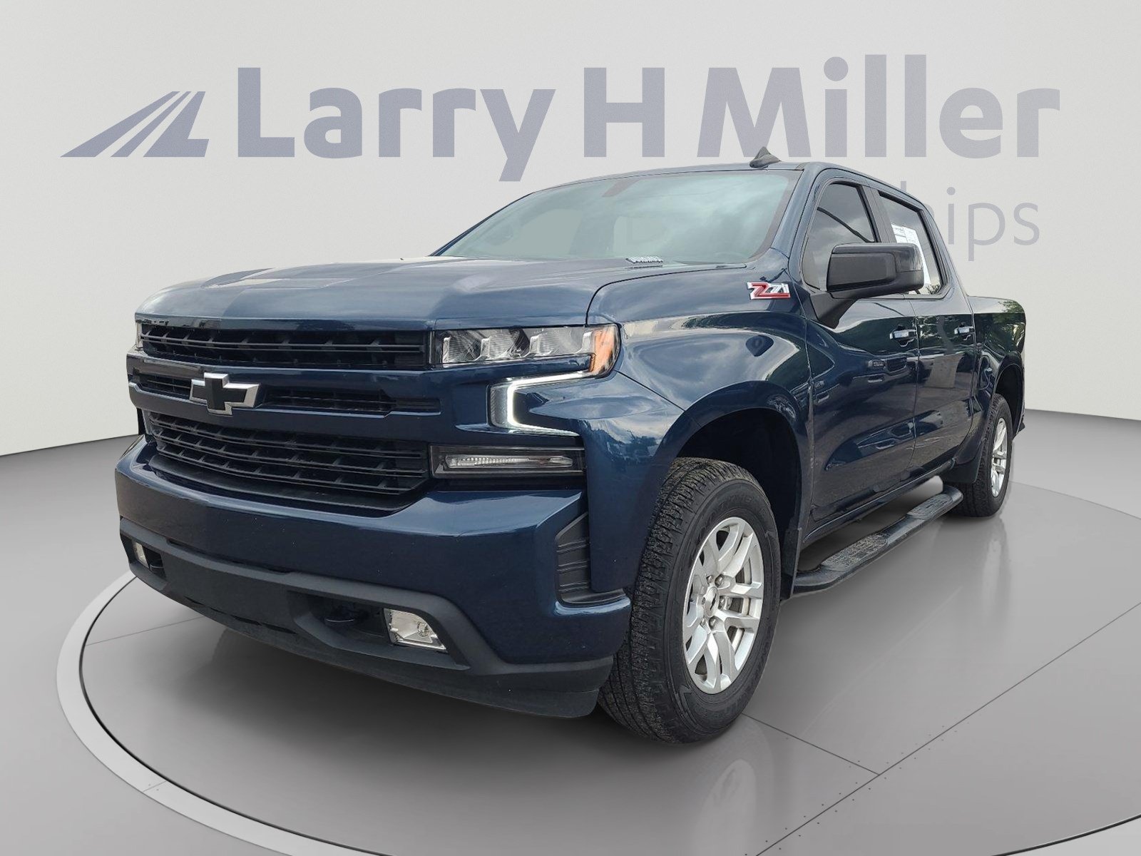 Used 2021 Chevrolet Silverado 1500 RST w/ Convenience Package II AWD/4WD image 1