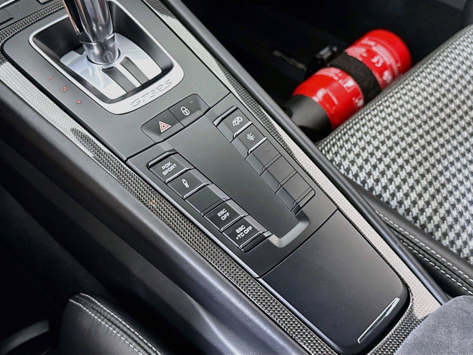 Used 2019 Porsche 911 GT3 RS w/ Weissach Package RWD image 24