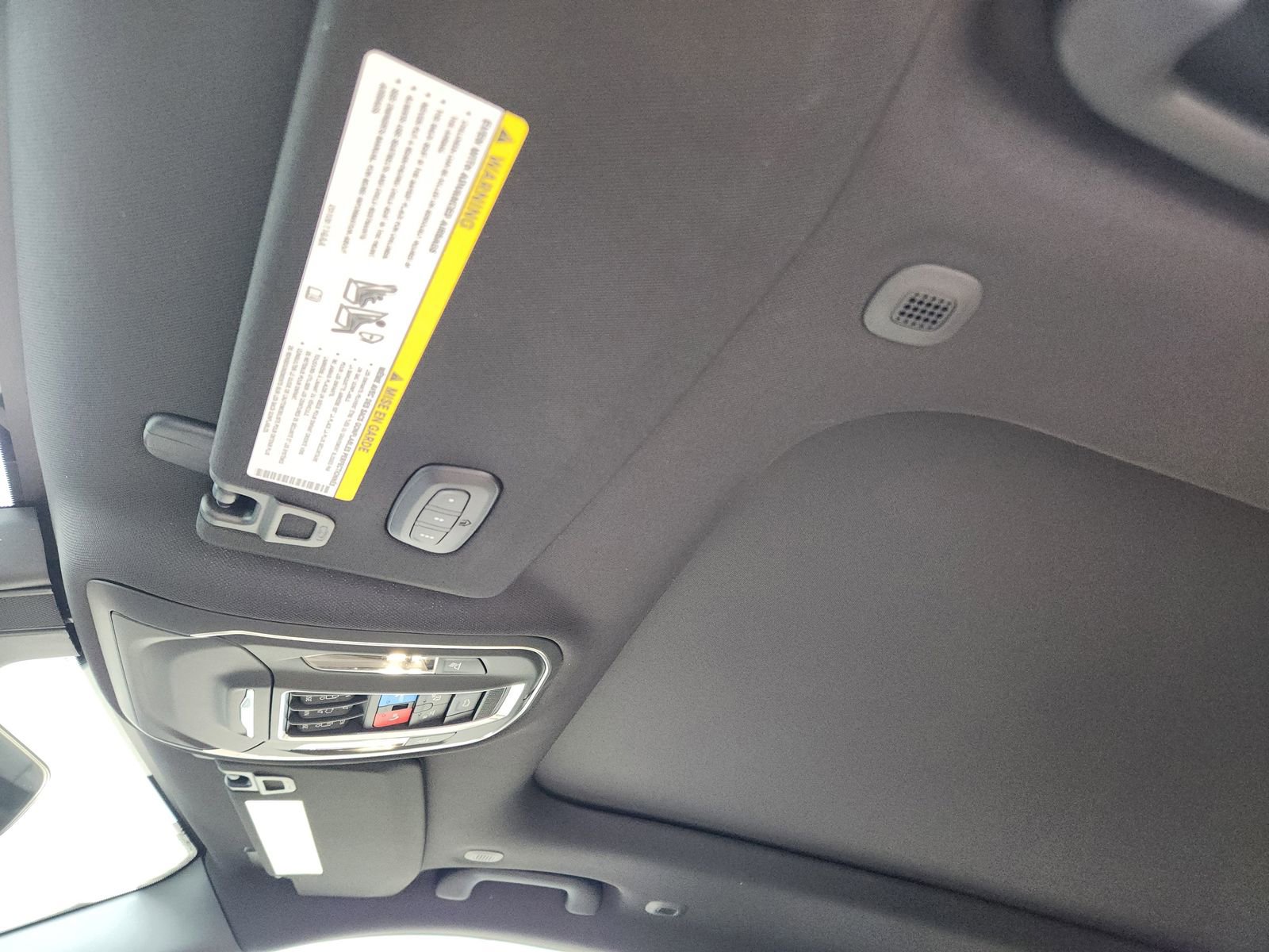 New 2025 Jeep Grand Cherokee L Limited w/ Trailer Tow Package image 22