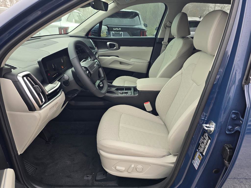 New 2026 Kia Sorento S image 5