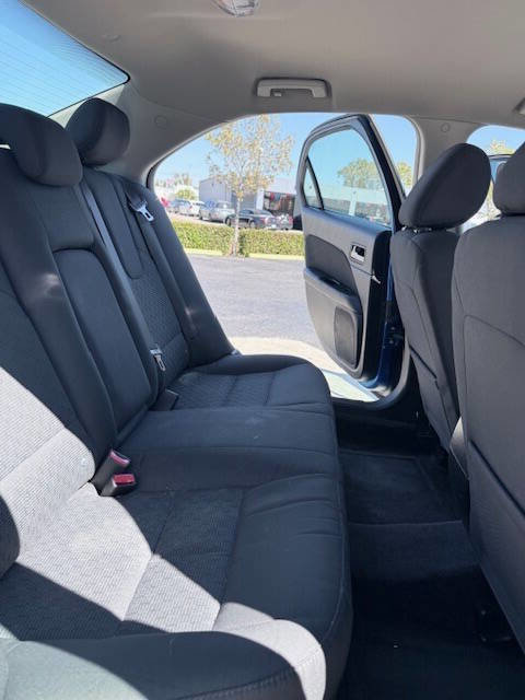 Used 2011 Ford Fusion SE FWD image 13