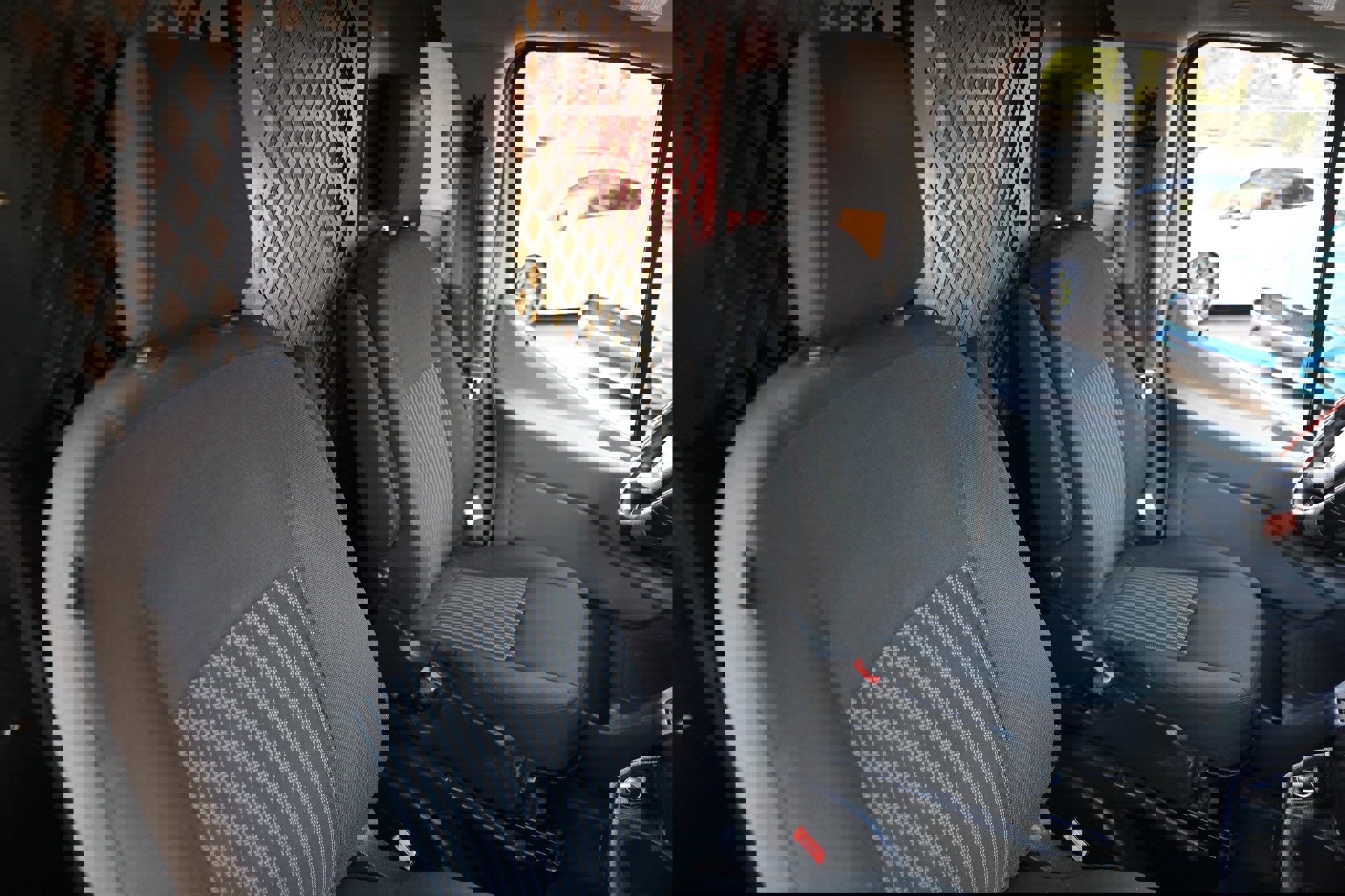 Used 2018 Ford Transit 250 130 Low Roof w/ Exterior Upgrade Package image 11