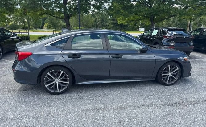 Used 2023 Honda Civic Touring image 5