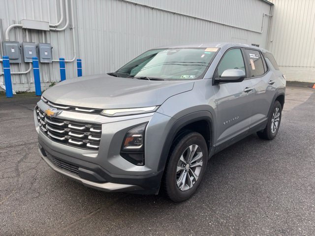 Used 2025 Chevrolet Equinox LT AWD/4WD image 9