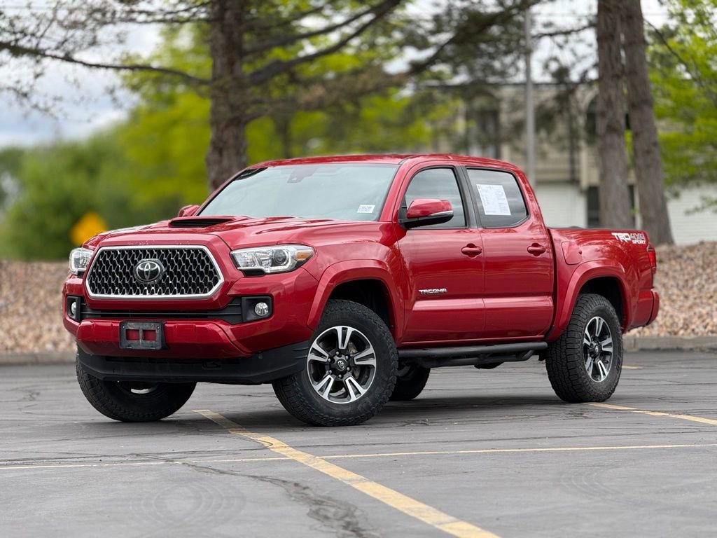 Used 2019 Toyota Tacoma TRD Sport w/ TRD Premium Sport Package AWD/4WD image 1