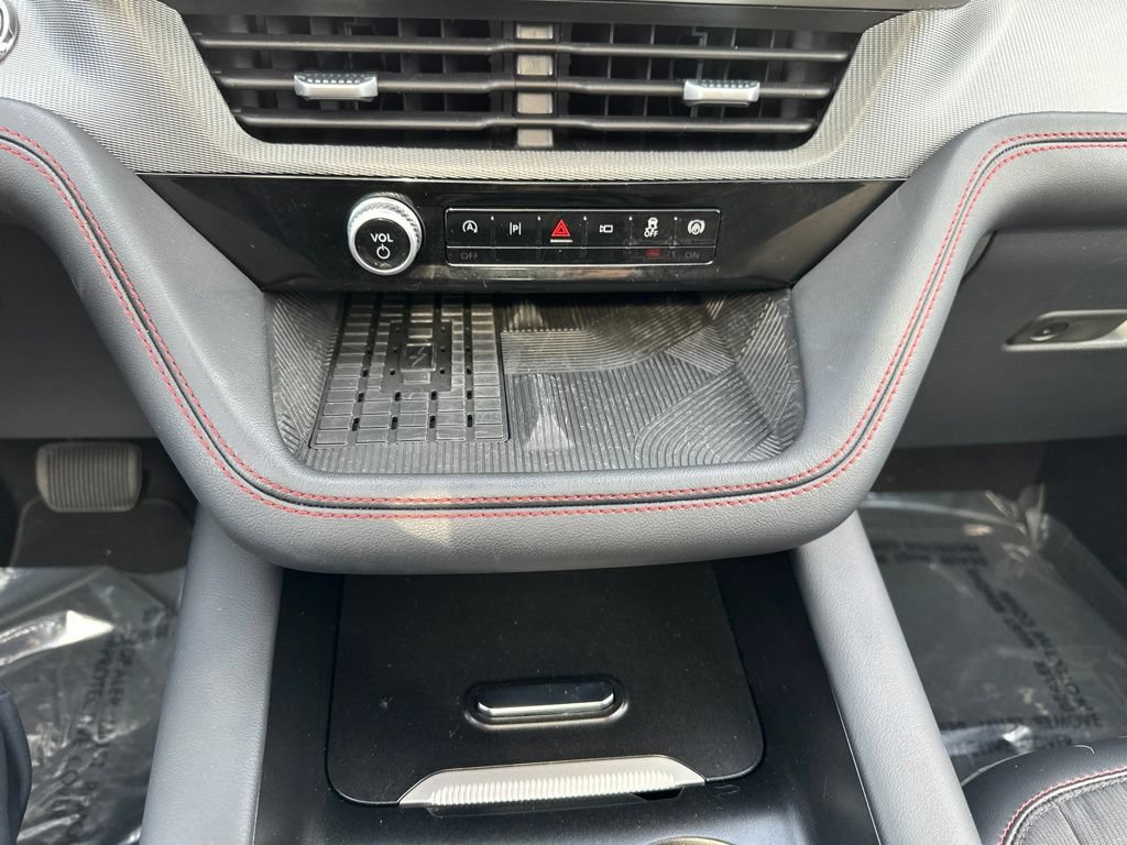 Certified 2025 Ford Explorer ST-Line w/ Premium Package AWD/4WD image 46