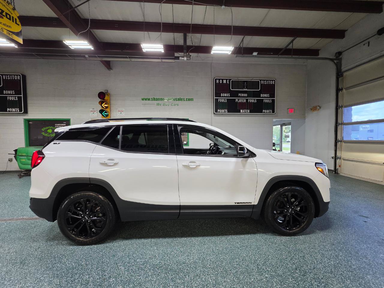 Used 2020 GMC Terrain SLT w/ Preferred Package AWD/4WD image 5