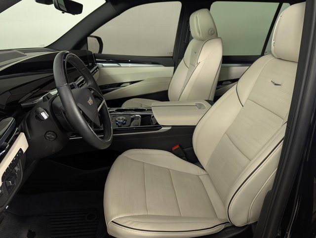 Used 2025 Cadillac Escalade Sport image 10