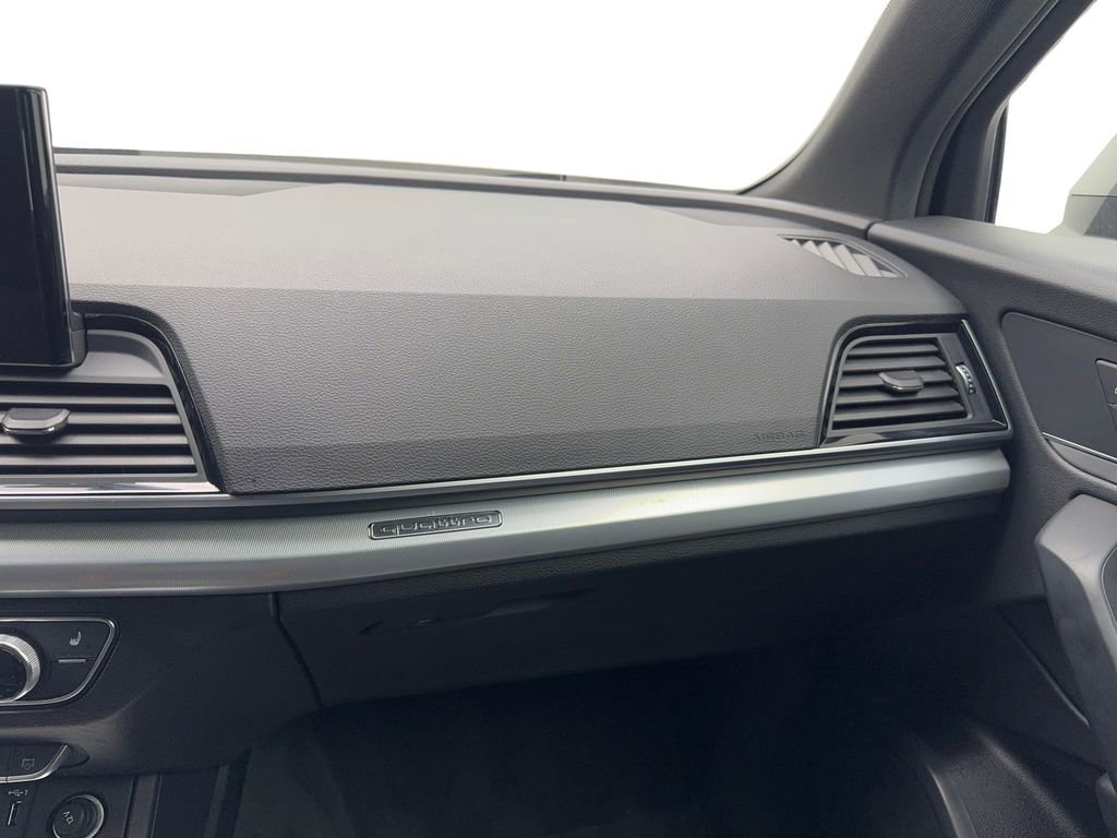 Used 2025 Audi Q5 2.0T Premium image 59
