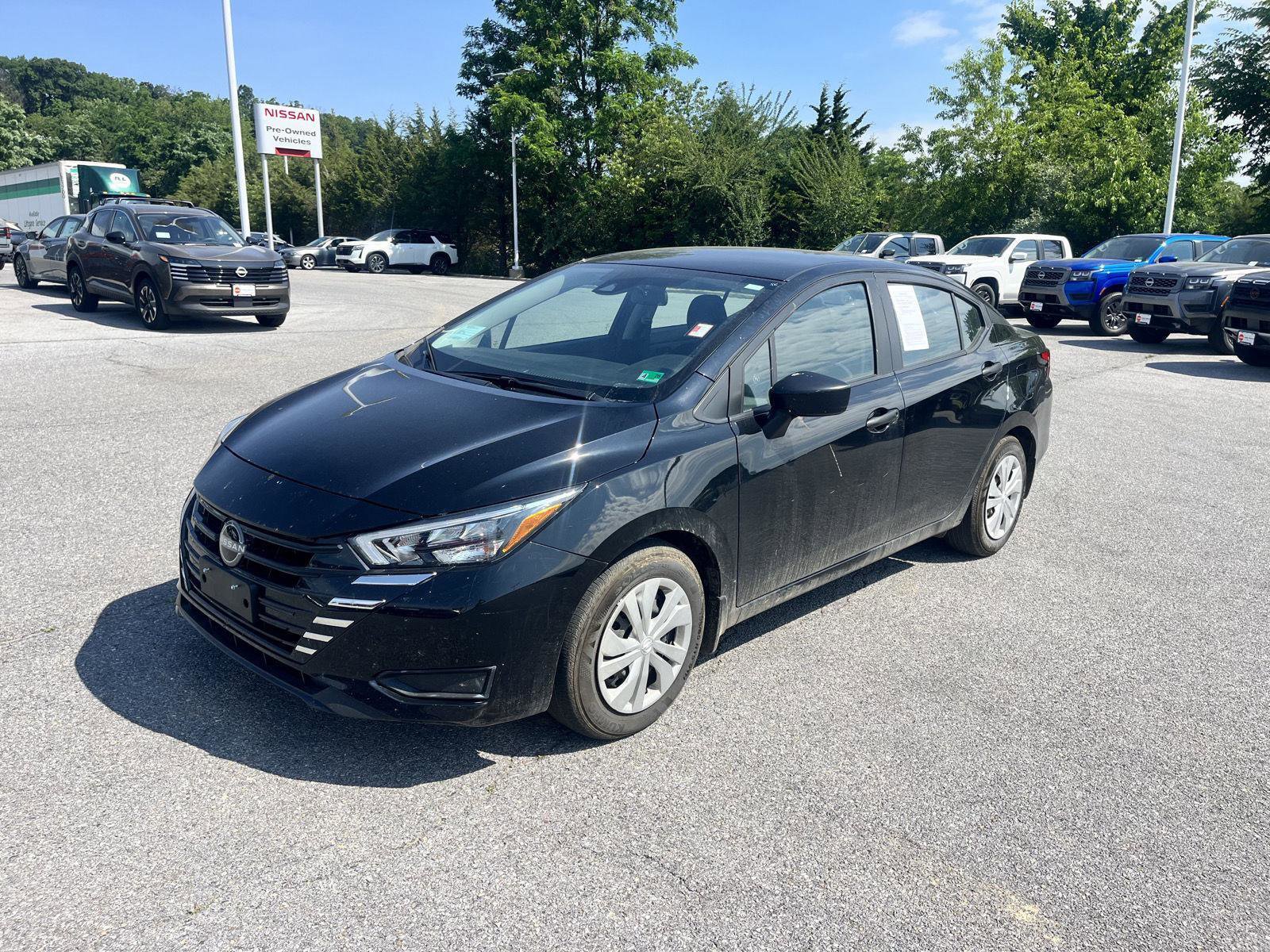 Used 2025 Nissan Versa S w/ Trunk Package FWD image 3