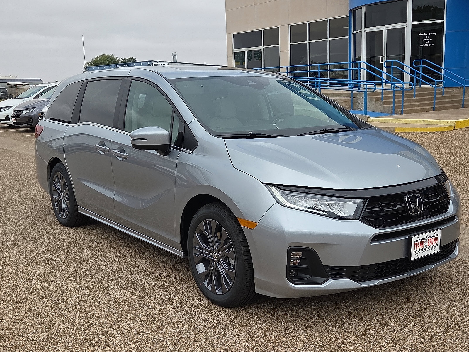 New 2026 Honda Odyssey Touring image 5