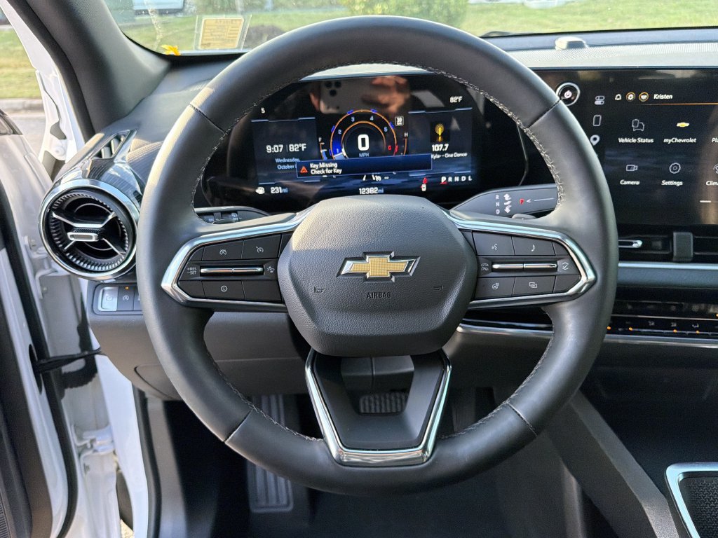Used 2026 Chevrolet Equinox LT w/ Convenience Package II FWD image 24