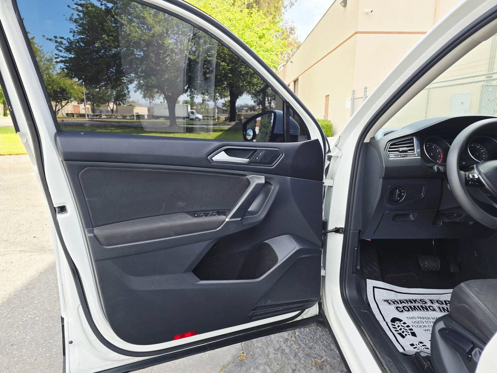 Used 2018 Volkswagen Tiguan S FWD image 13