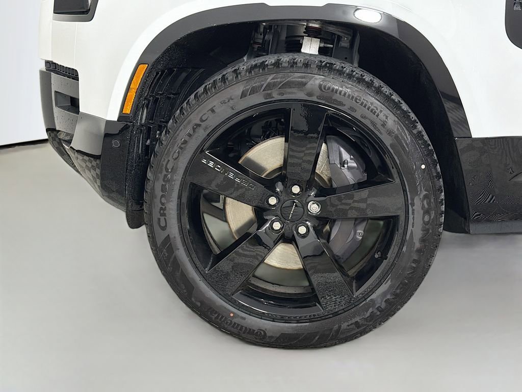 New 2026 Land Rover Defender 130 X-Dynamic SE AWD/4WD image 33