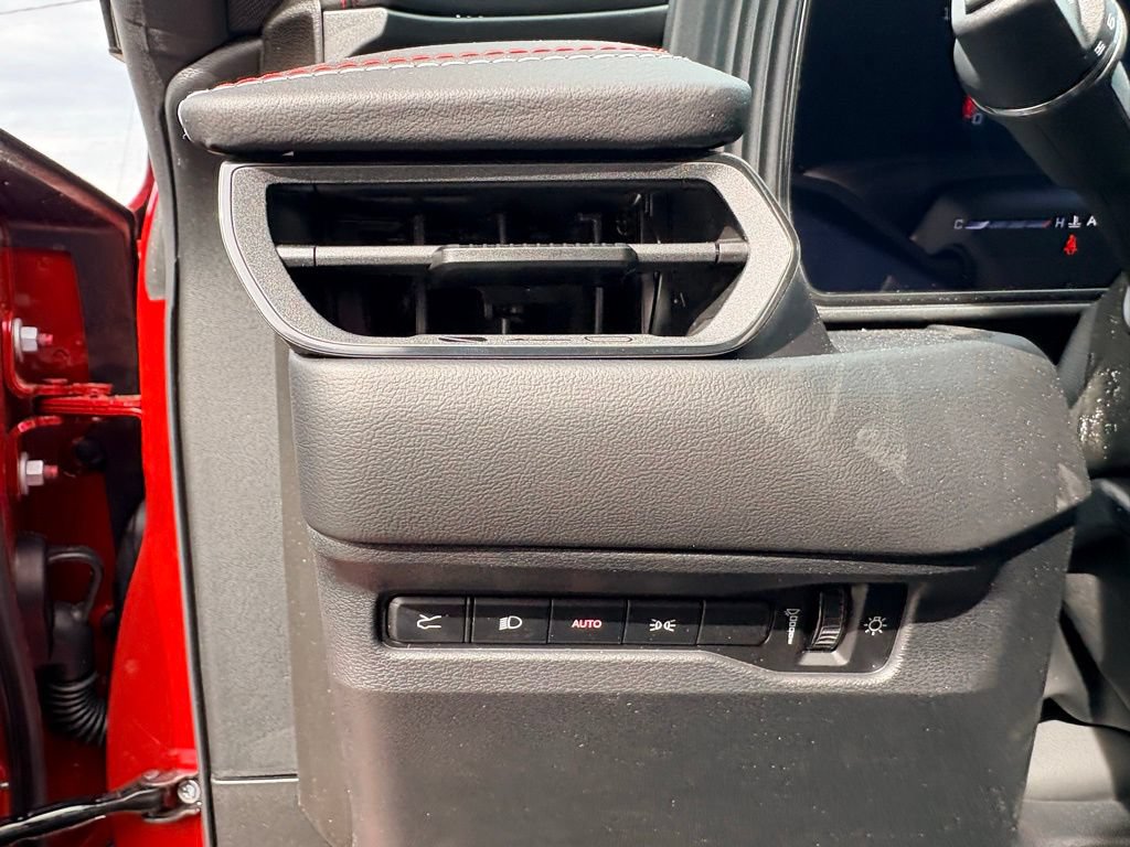 New 2026 Dodge Charger R/T w/ Blacktop Package AWD/4WD image 16