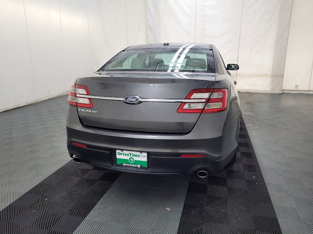 Used 2017 Ford Taurus SE FWD image 7