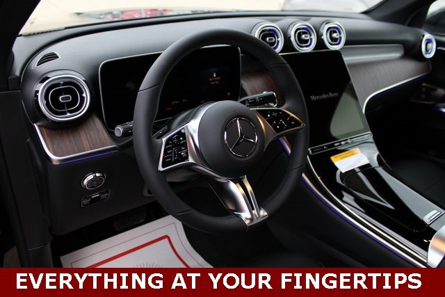 New 2025 Mercedes-Benz GLC 300 4MATIC image 11