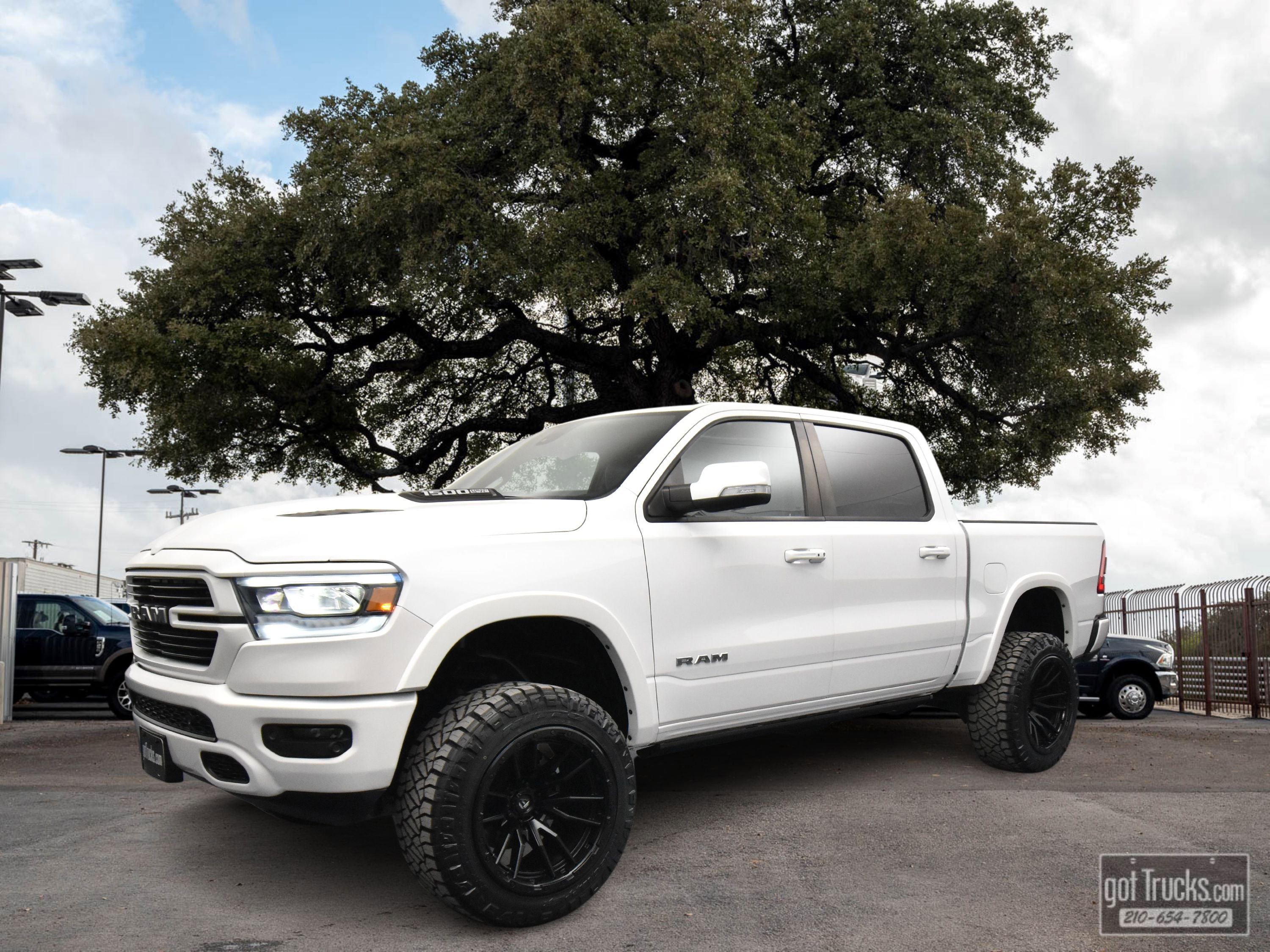 Used 2019 RAM 1500 Laramie w/ Sport Appearance Package