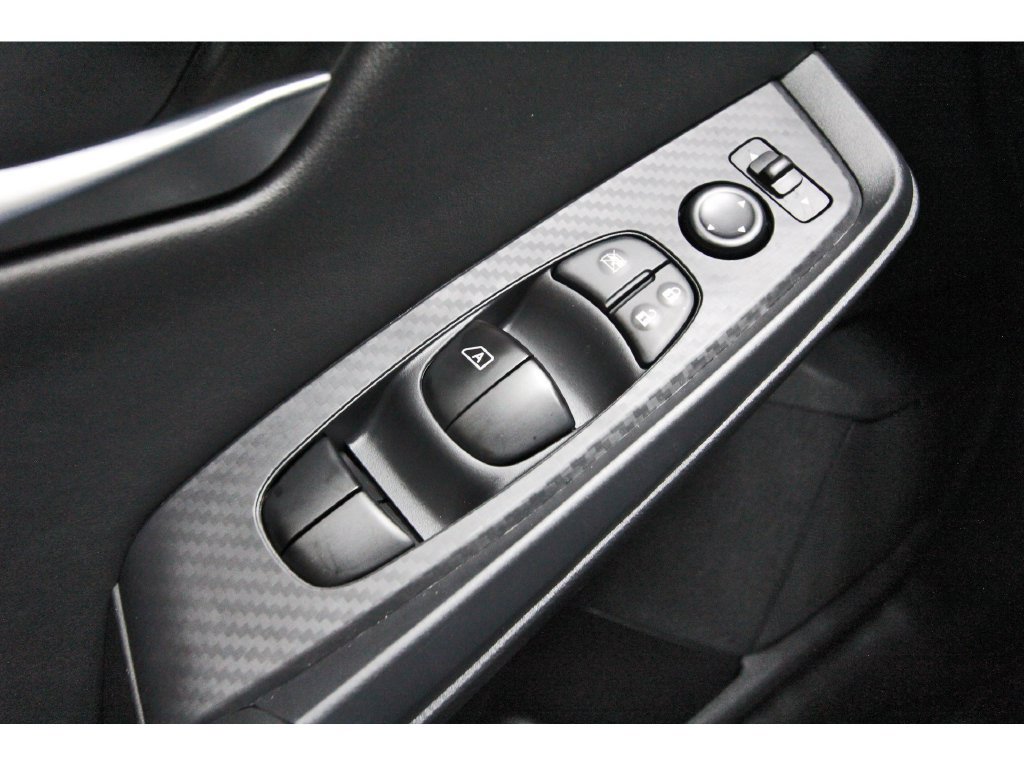 Used 2025 Nissan Sentra SV FWD image 19